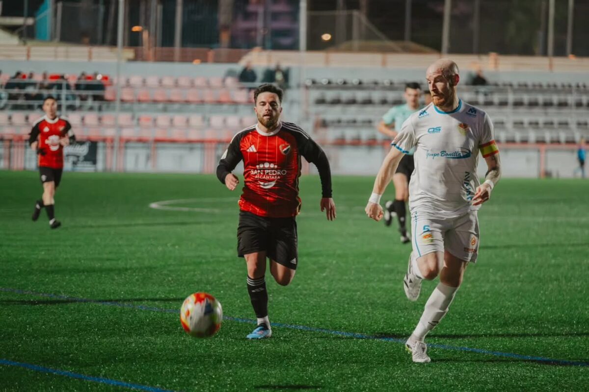 Empate del Martos CD en San Pedro (1-1) en un partido intenso decidido desde el punto de penalti